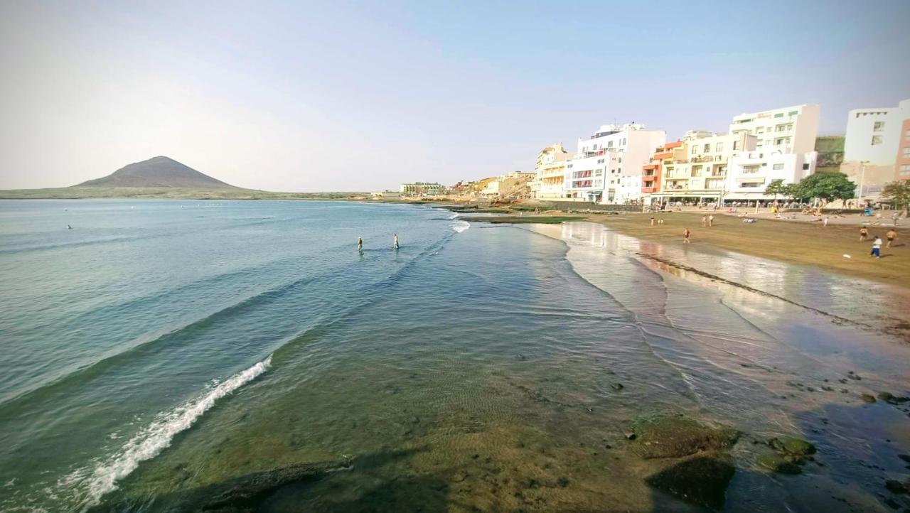 Ocean View El Medano Center Apartment Bagian luar foto