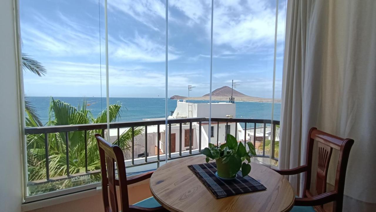 Ocean View El Medano Center Apartment Bagian luar foto