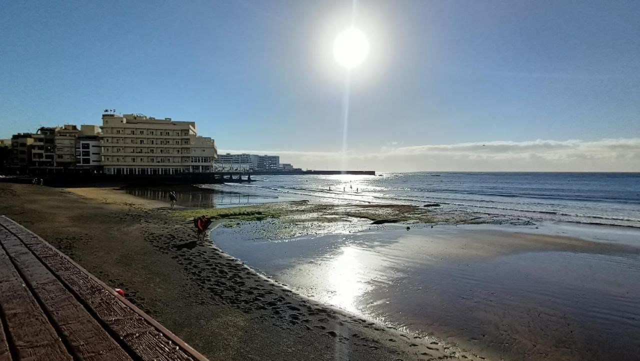 Ocean View El Medano Center Apartment Bagian luar foto