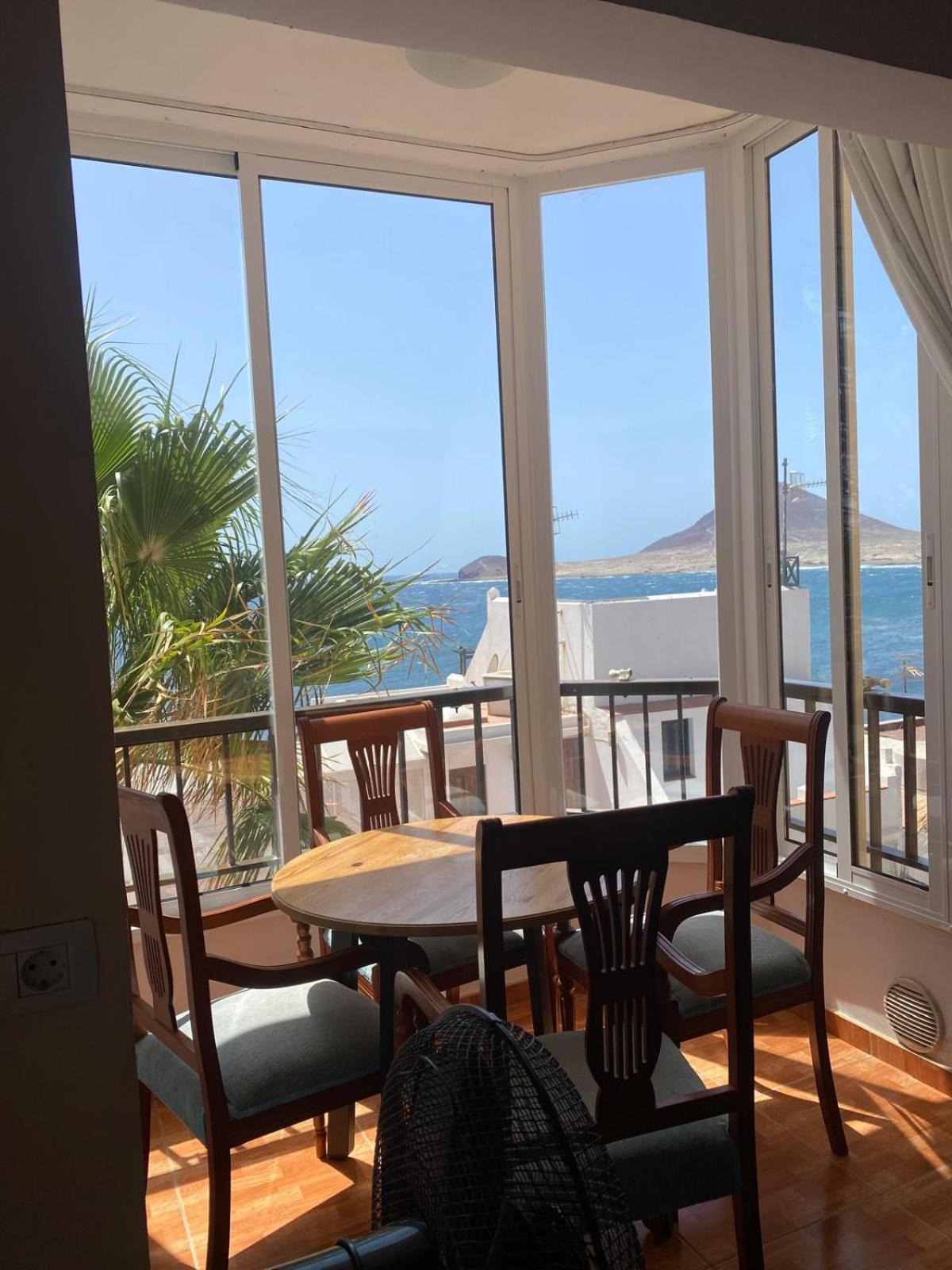 Ocean View El Medano Center Apartment Bagian luar foto